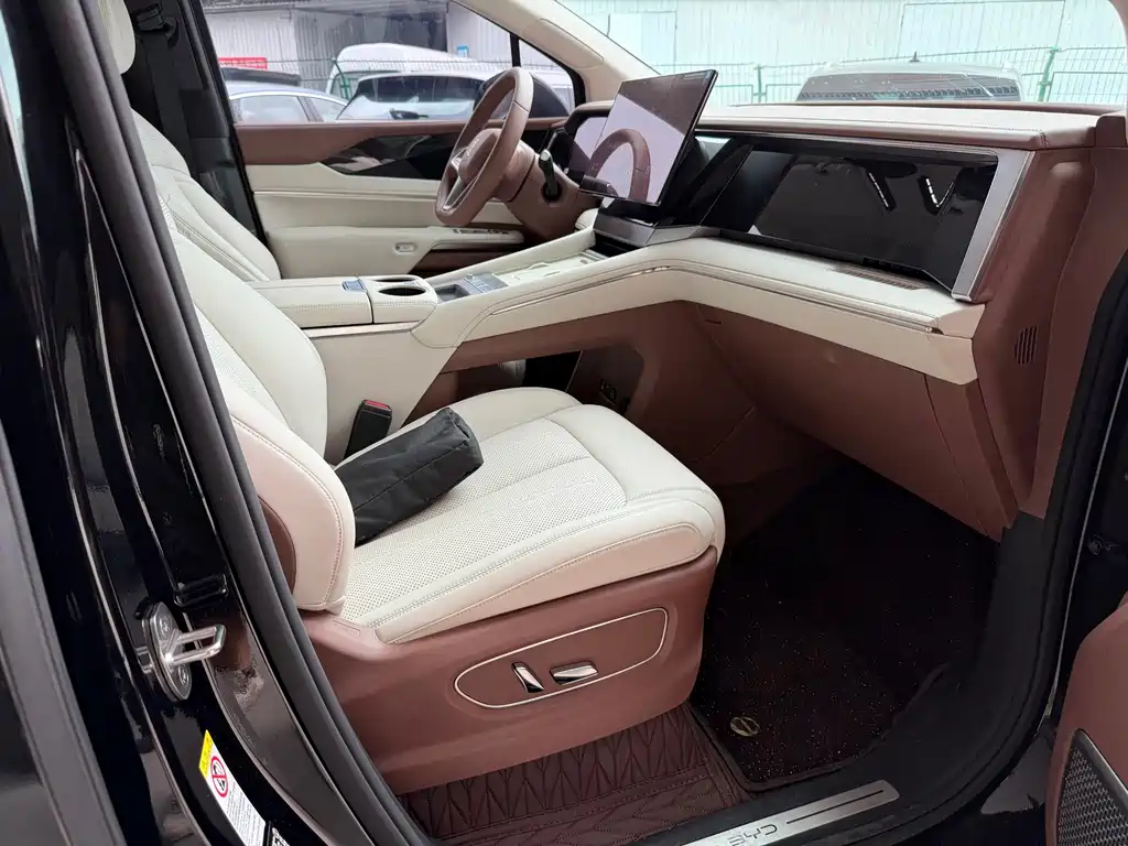 Xia (Summer) 2025 DM-i 1.5T 100km leading model купить на сайте DeffCars