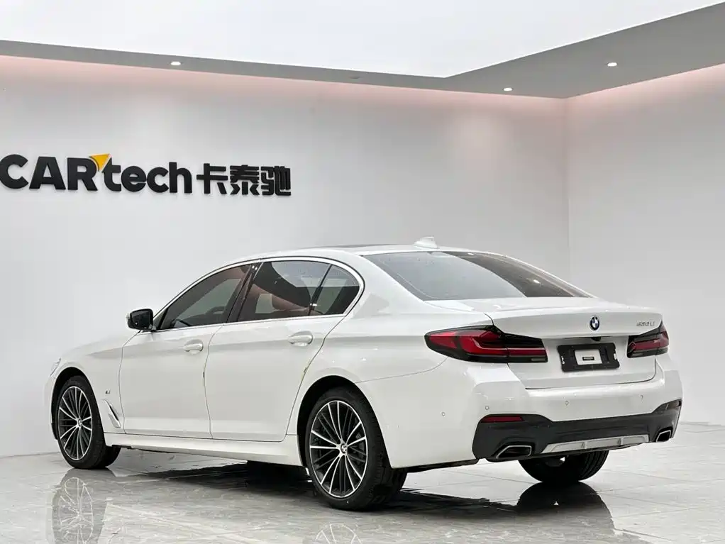 BMW 5 Series 2021 530Li Leading M Sports Package купить на сайте DeffCars