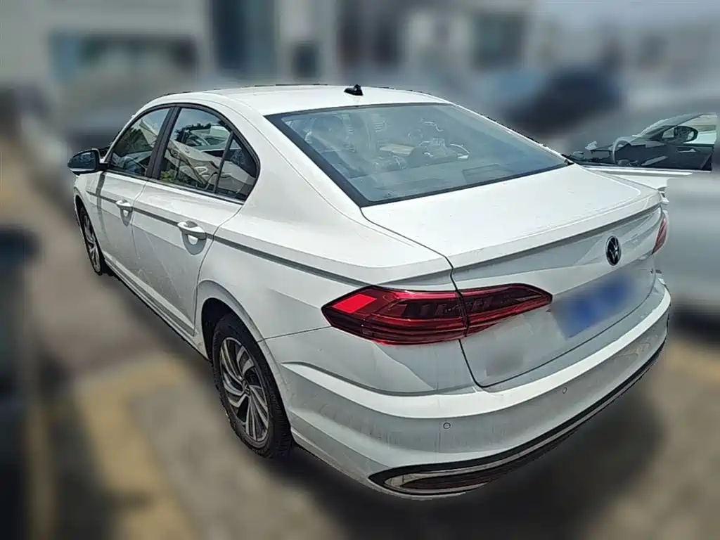 Bora 2025 facelift 200TSI DSG Yuexing Navigation Edition купить на сайте DeffCars