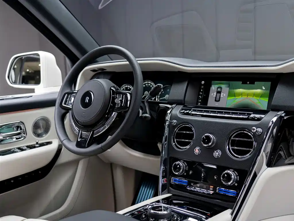 Cullinan 2018 four-seat version купить на сайте DeffCars