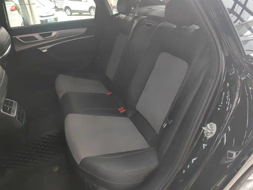 Audi A6L 2023 45 TFSI Premium Dynamic Model купить на сайте DeffCars