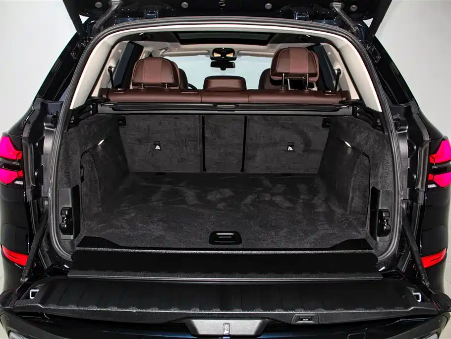 BMW X5 2023 xDrive 30Li Exclusive M Sports Night Package купить на сайте DeffCars