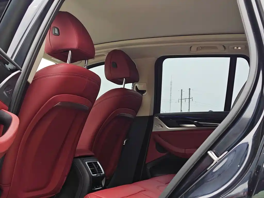 BMW X3 2022 facelift xDrive25i M sports package купить на сайте DeffCars