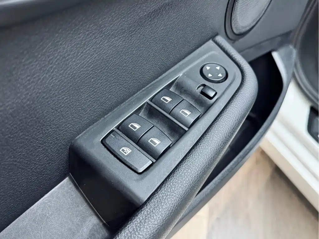 BMW 1 Series 2018 118i Sports купить на сайте DeffCars