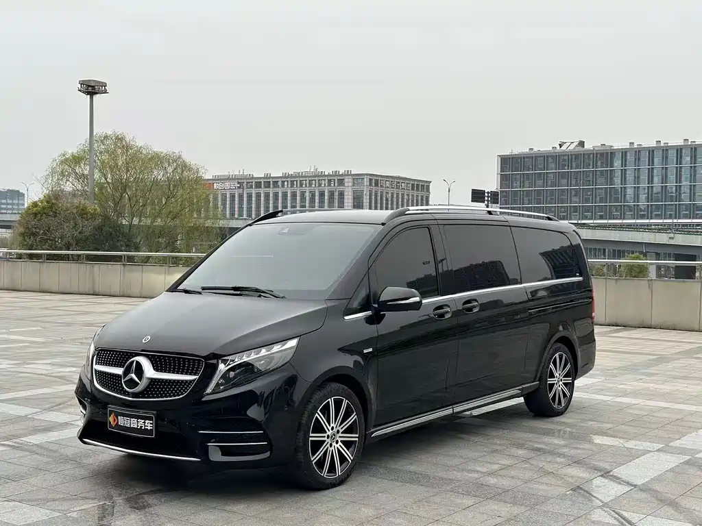 Mercedes-Benz V-Class 2022 V 260 L Long Wheelbase Luxury Edition купить на сайте DeffCars
