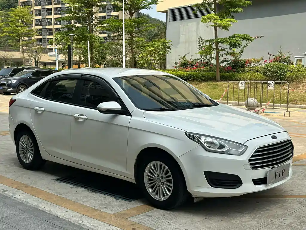 Escort 2017 1.5L automatic comfort model купить на сайте DeffCars