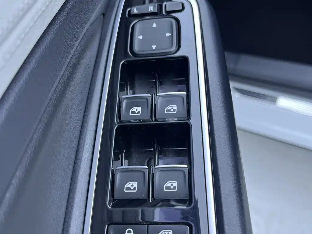 Jetta VS5 2023 280TSI automatic high-gloss enjoyment type купить на сайте DeffCars
