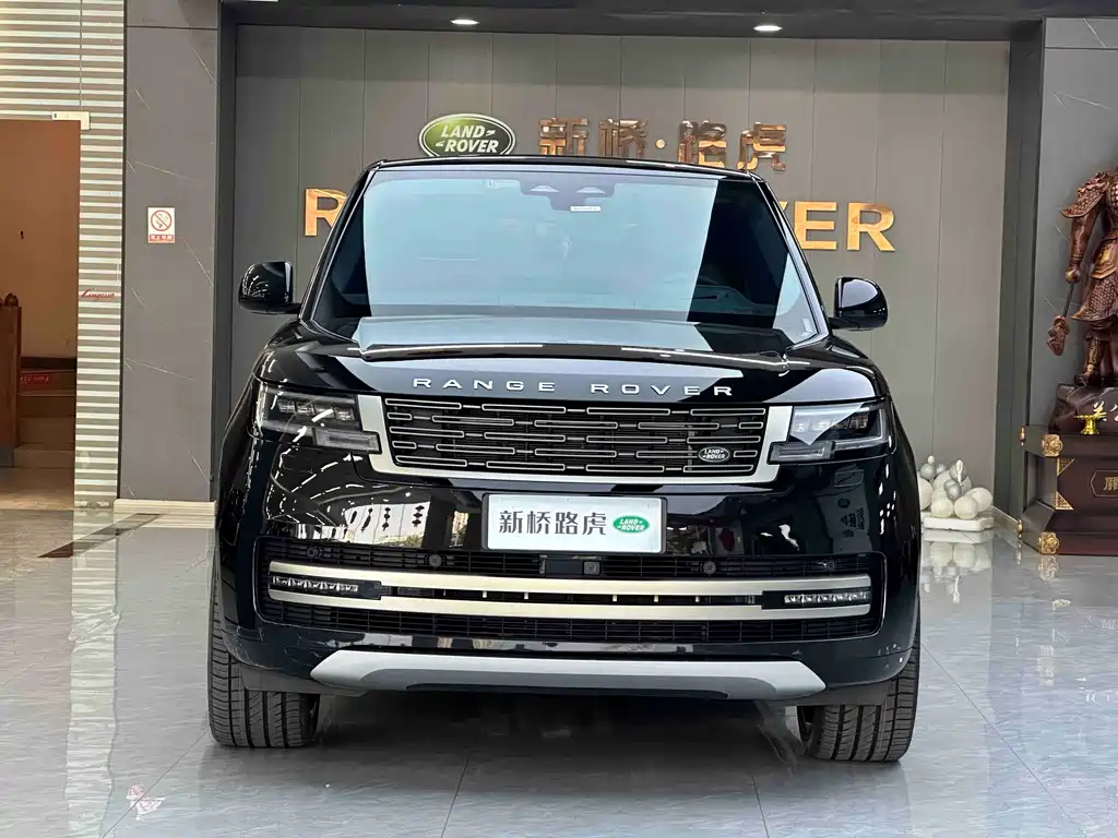 Range Rover 2023 facelift 3.0 L6 400PS Extended Edition купить на сайте DeffCars