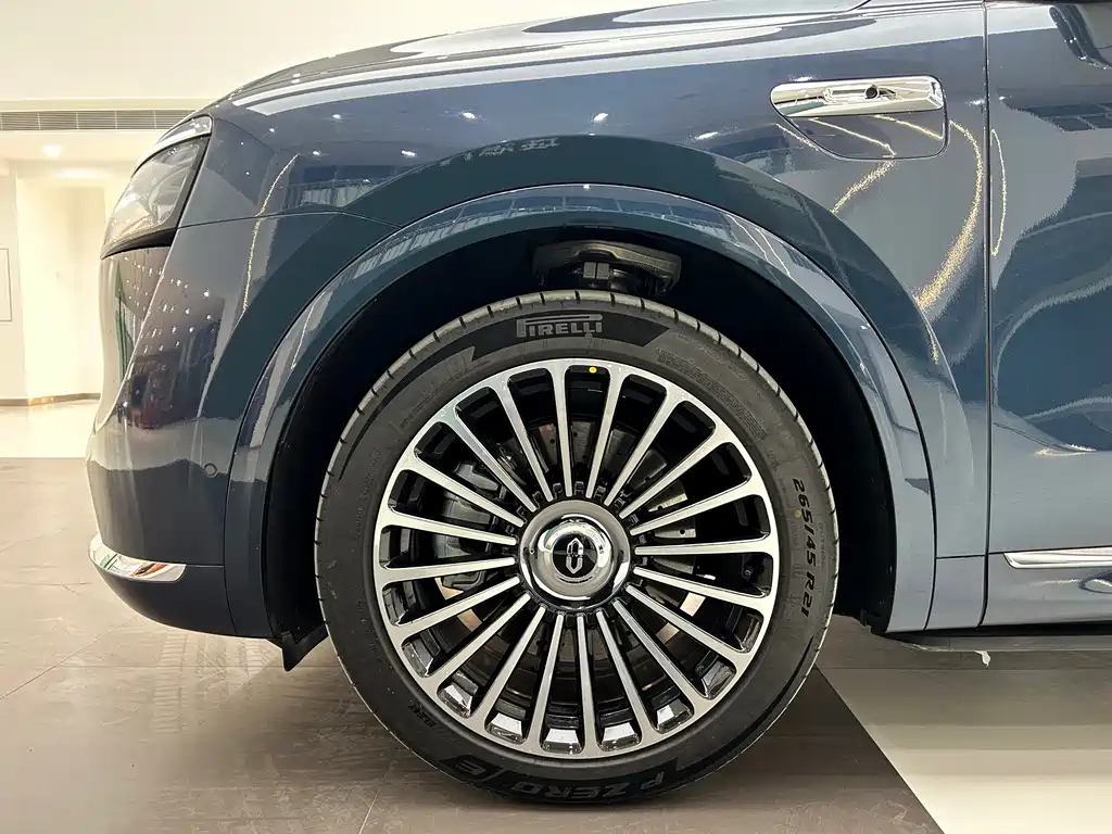 Wenjie M8 2025 extended range Ultra version 53.4kWh 5-seat version 192-line lidar) купить на сайте DeffCars