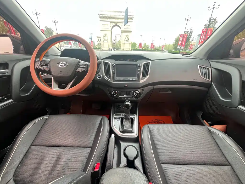 Beijing Hyundai ix25 2015 1.6L automatic two-wheel drive premium DLX купить на сайте DeffCars