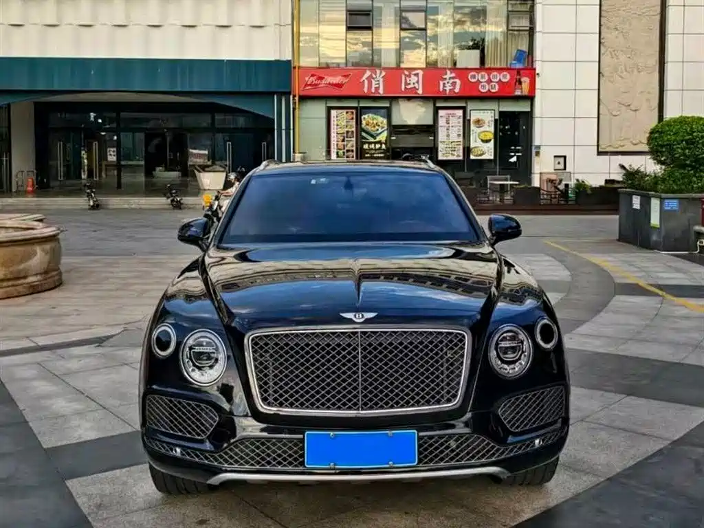 Bentayga 2018 4.0T V8 купить на сайте DeffCars
