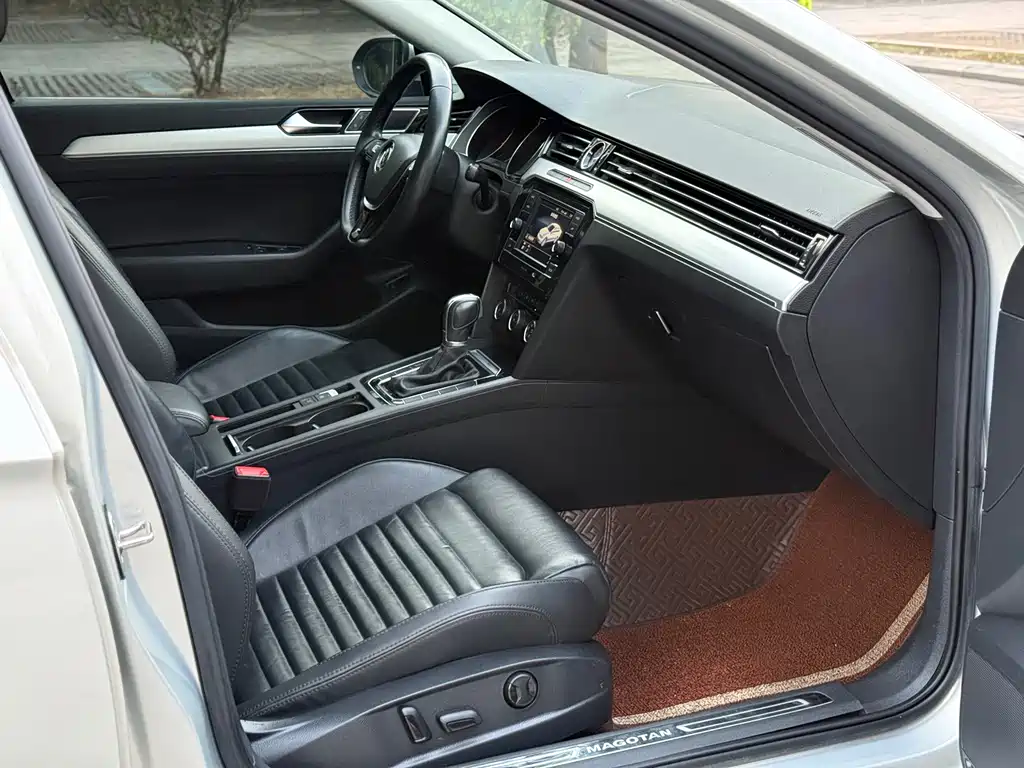 Magotan 2019 280TSI DSG leading model National VI купить на сайте DeffCars