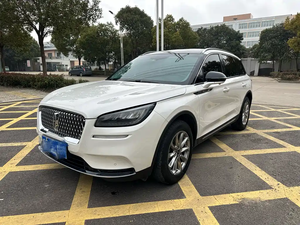 Adventurer 2020 2.0T two-wheel drive exclusive edition купить на сайте DeffCars