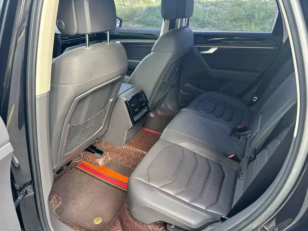 Touareg 2019 2.0TSI Sharp Wing Edition National VI купить на сайте DeffCars