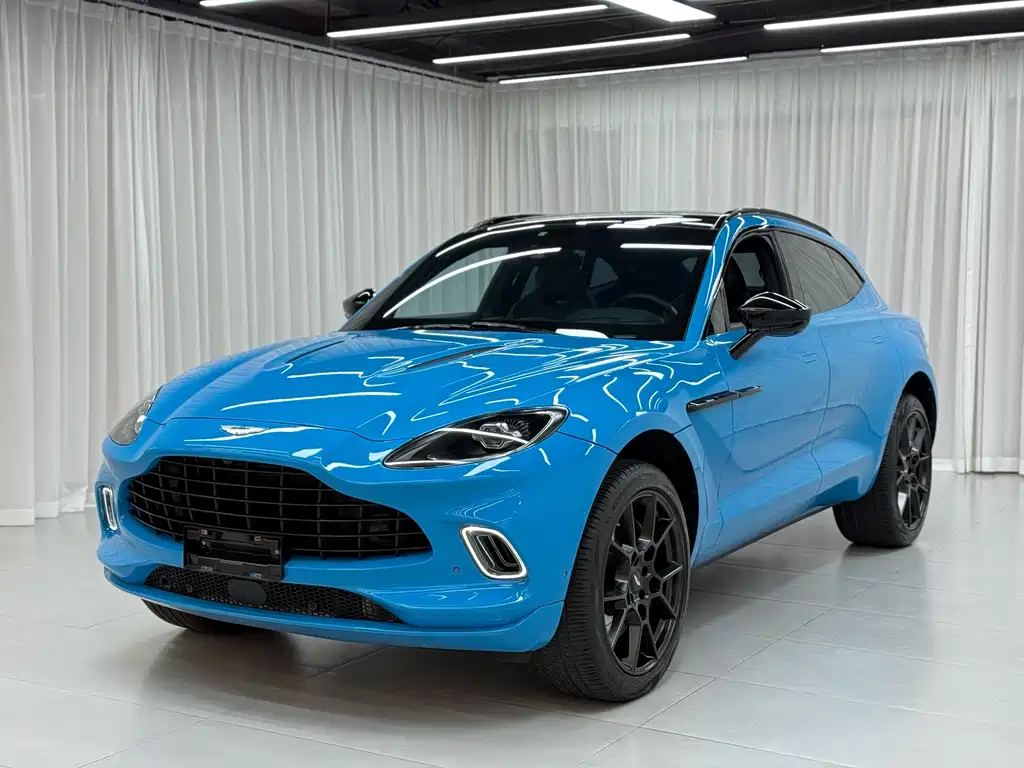 Aston Martin DBX 2022 3.0T STRAIGHT-SIX купить на сайте DeffCars