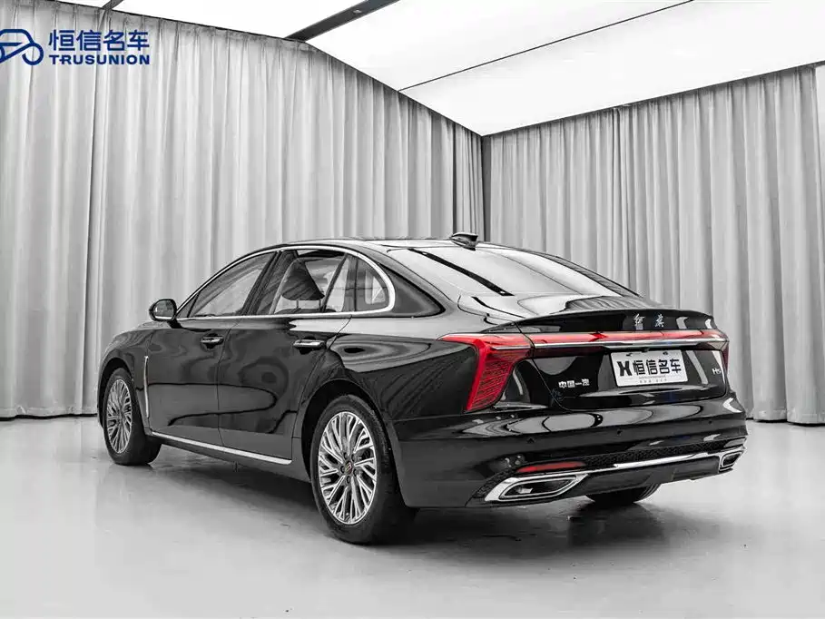 Hongqi H5 2024 2.0T Automatic Zhilianqichang Edition купить на сайте DeffCars