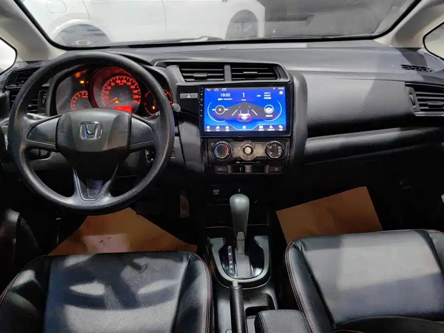 Fit 2018 1.5L CVT Comfort Sunroof Edition купить на сайте DeffCars