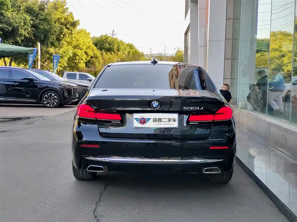 BMW 5 Series 2021 530Li Leading Luxury Package купить на сайте DeffCars