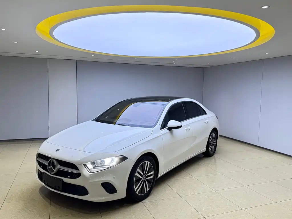 Mercedes-Benz A-Class 2022 A 180 L Sports Sedan купить на сайте DeffCars