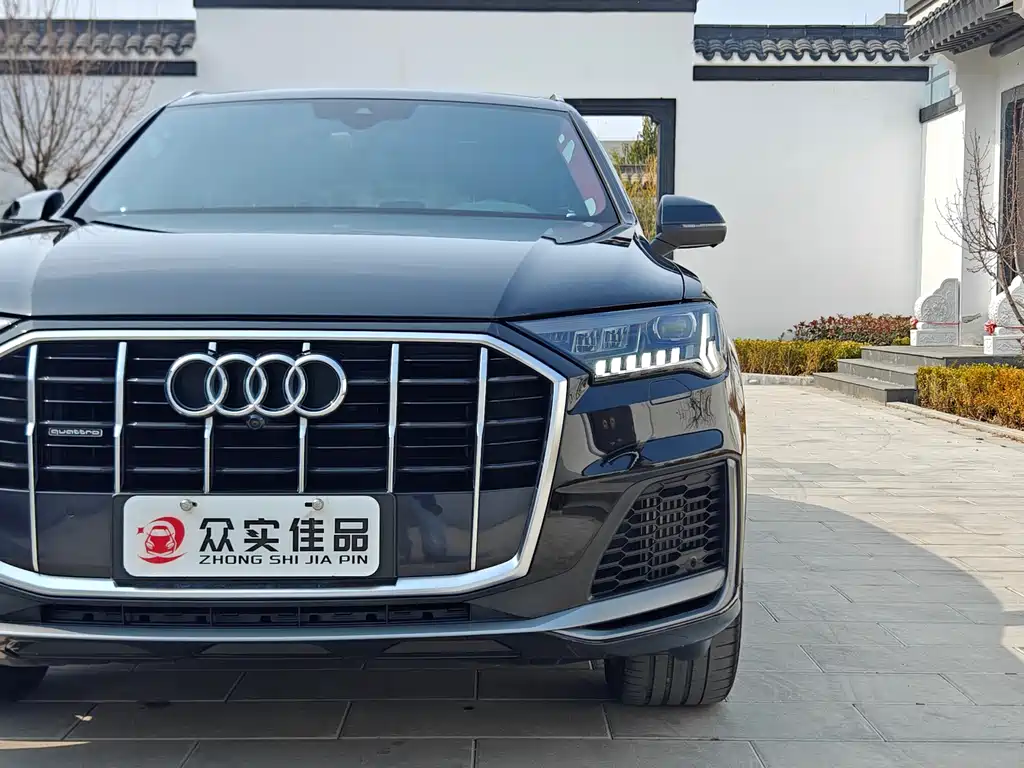 Audi Q7 2022 55 TFSI quattro S line sports купить на сайте DeffCars