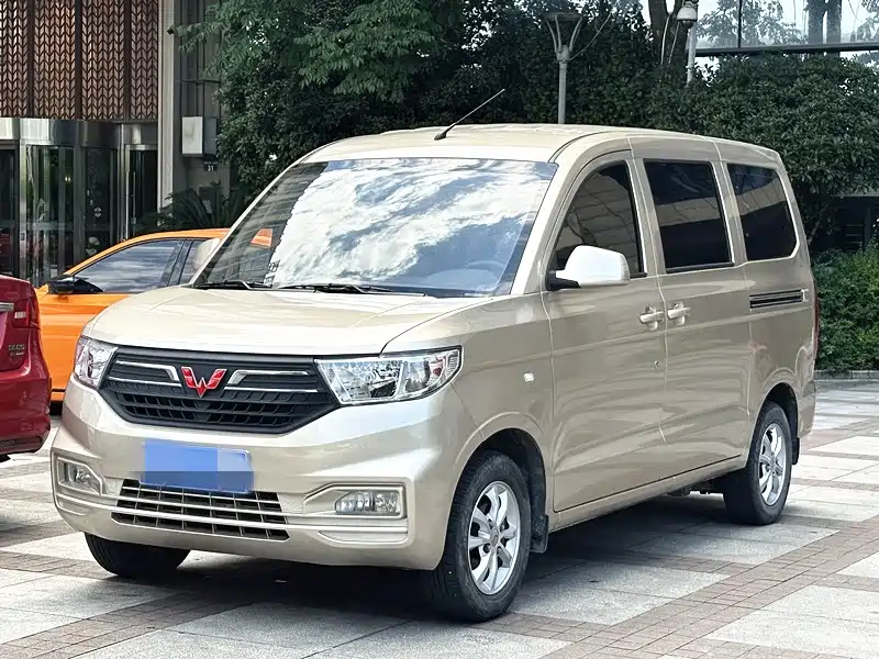 Wuling Hongguang V 2022 1.5L Jinqi version hydraulically assisted LAR купить на сайте DeffCars