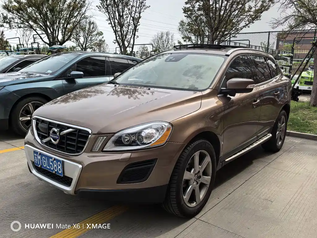 Volvo XC60 imported 2012 T6 AWD personalized sports version купить на сайте DeffCars