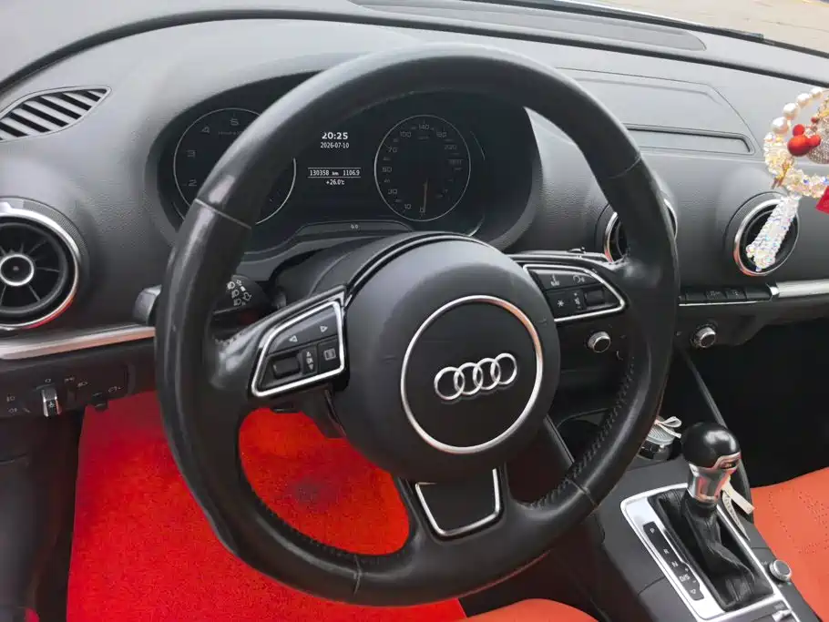 Audi A3 2015 Limousine 35 TFSI millionth commemorative smart collar model купить на сайте DeffCars