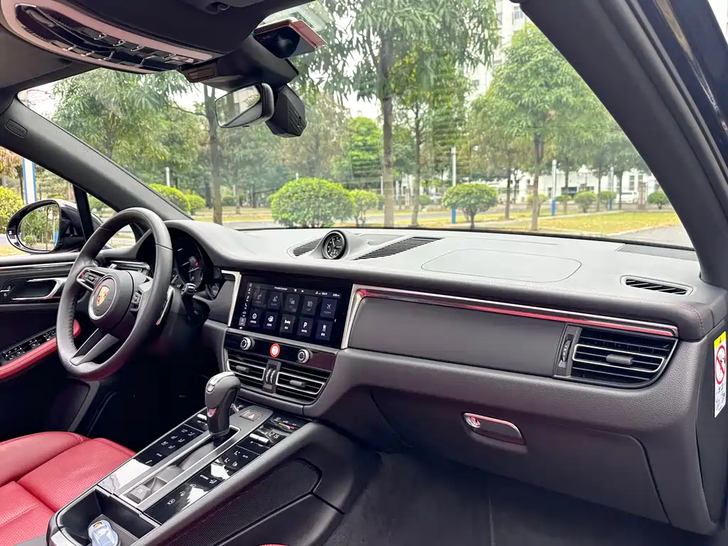 Macan 2023 Macan 2.0T купить на сайте DeffCars