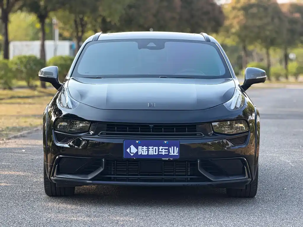 Lynk & Co 02 Hatchback 2022 2.0TD Pro купить на сайте DeffCars