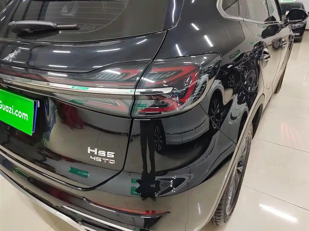 Hongqi HS5 2025 2.0T two-wheel drive Qixiang Pro version купить на сайте DeffCars