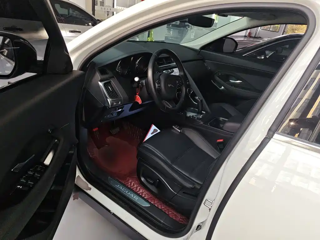 Jaguar E-PACE 2018 P200 S National VI купить на сайте DeffCars