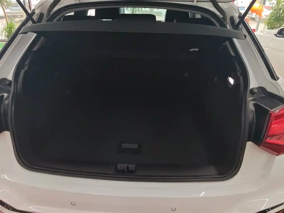 Audi Q2L 2022 35 TFSI luxury and elegant model купить на сайте DeffCars