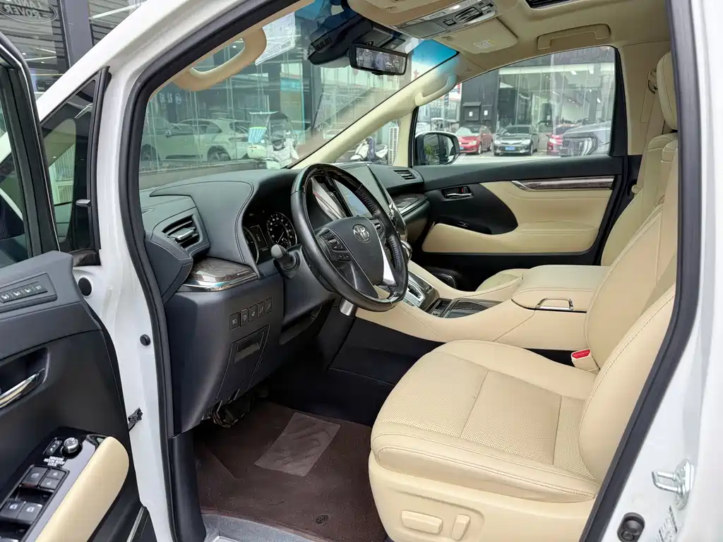 Wilfa 2021 Crown Dual Engine 2.5L HV Premium Edition купить на сайте DeffCars