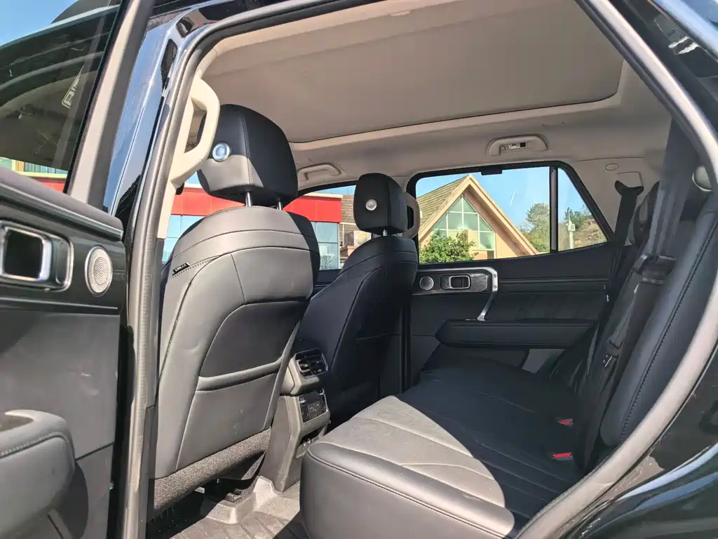 Tank 400 New Energy 2024 Hi4-T Off-Road Version купить на сайте DeffCars