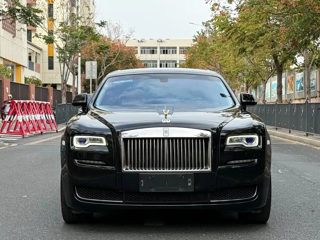 Ghost 2015 Series II Standard Edition купить на сайте DeffCars