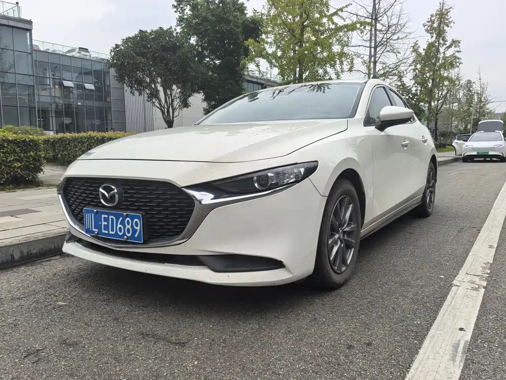 Mazda Axela 2023 2.0L Automatic Engine Edition купить на сайте DeffCars