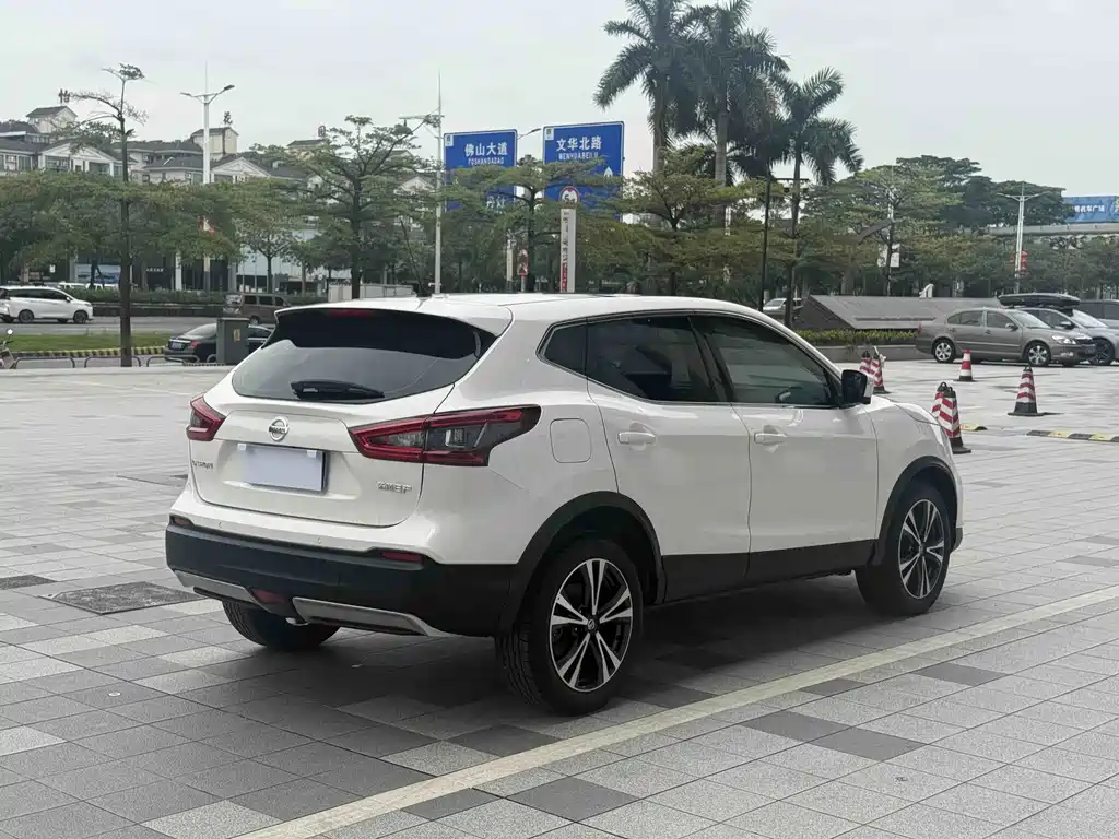 Qashqai 2021 2.0L CVT Deluxe Edition купить на сайте DeffCars