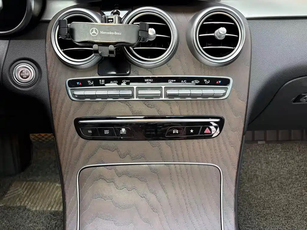 Mercedes-Benz GLC 2021 GLC 260 L 4MATIC luxury model купить на сайте DeffCars