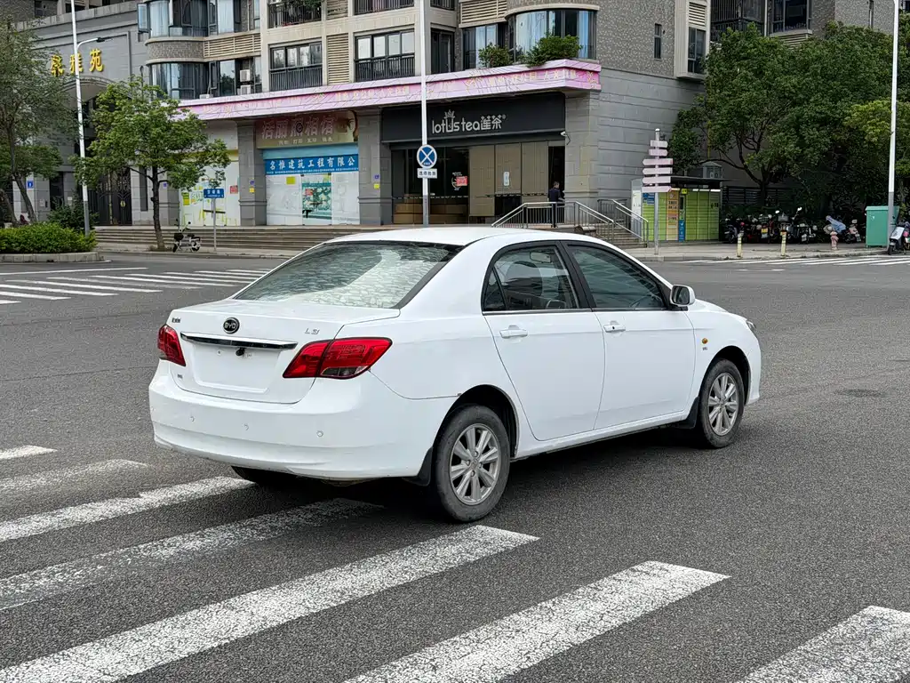 BYD L3 2012 1.5L manual comfort model купить на сайте DeffCars