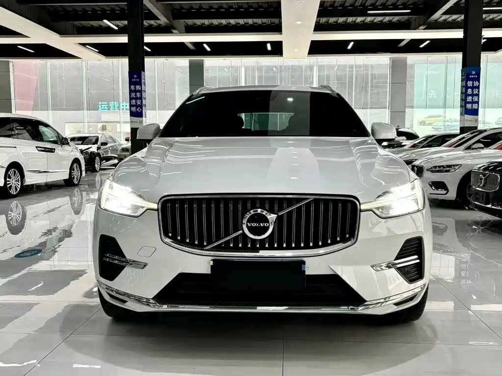 Volvo XC60 2023 B5 four-wheel drive Zhiyuan Deluxe Edition купить на сайте DeffCars