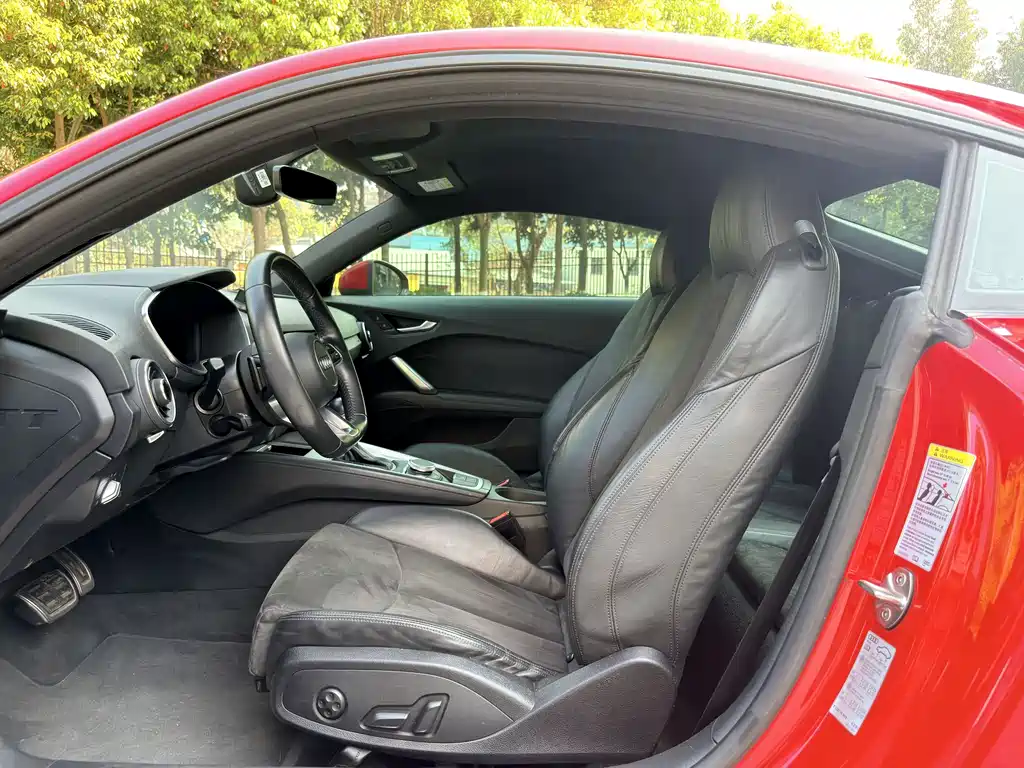 Audi TT 2015 TT Coupe 45 TFSI купить на сайте DeffCars