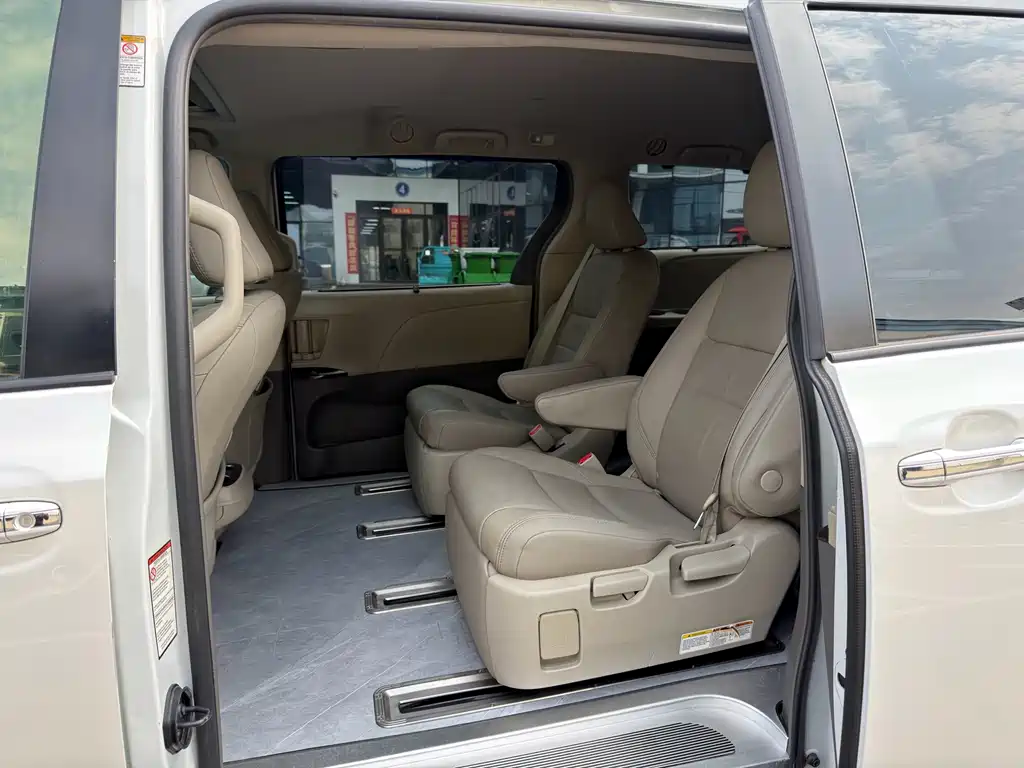 SIENNA 2015 3.5L 2WD L купить на сайте DeffCars