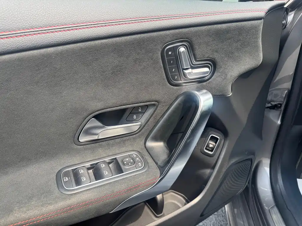 Mercedes-Benz CLA imported 2020 CLA 200 купить на сайте DeffCars