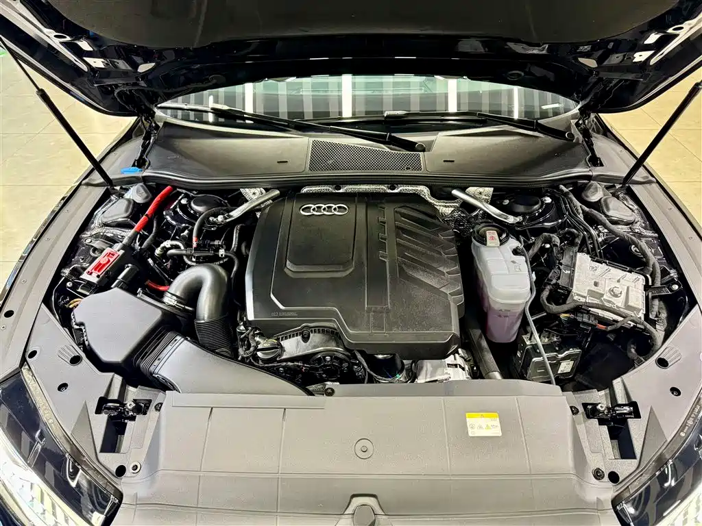 Audi A7L 2024 45 TFSI luxury model купить на сайте DeffCars