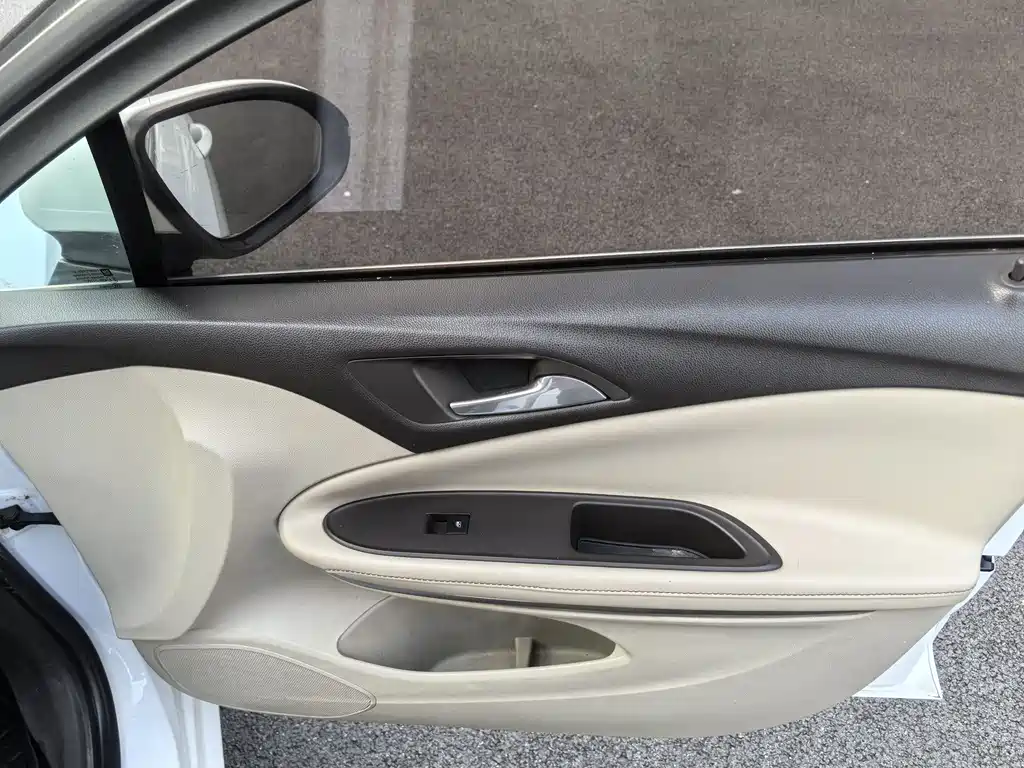 Weilan 2015 Sedan 15S Automatic Leading Type купить на сайте DeffCars