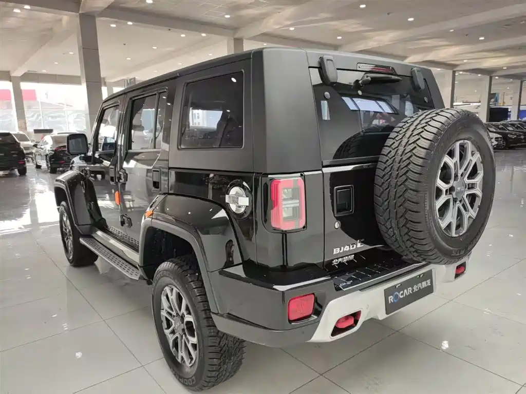 Beijing Off-Road BJ40 2024 2.0T City Hunter Honor Edition купить на сайте DeffCars