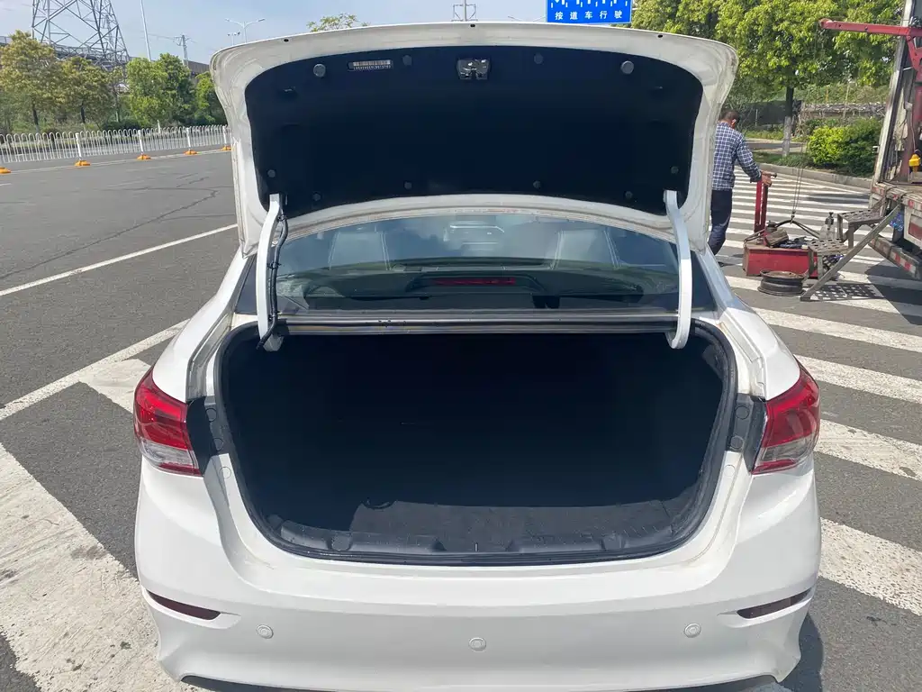 Yuexiang 2019 1.5L DCT luxury model National VI купить на сайте DeffCars