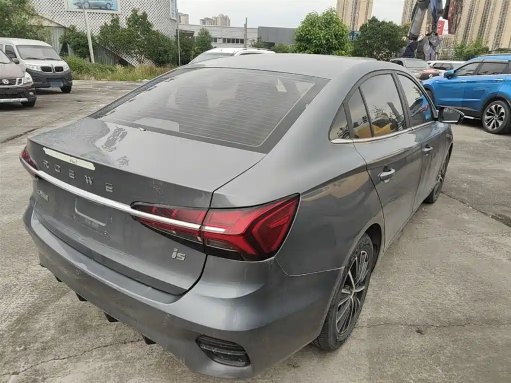Roewe i5 2021 facelift 1.5L CVT diamond version купить на сайте DeffCars