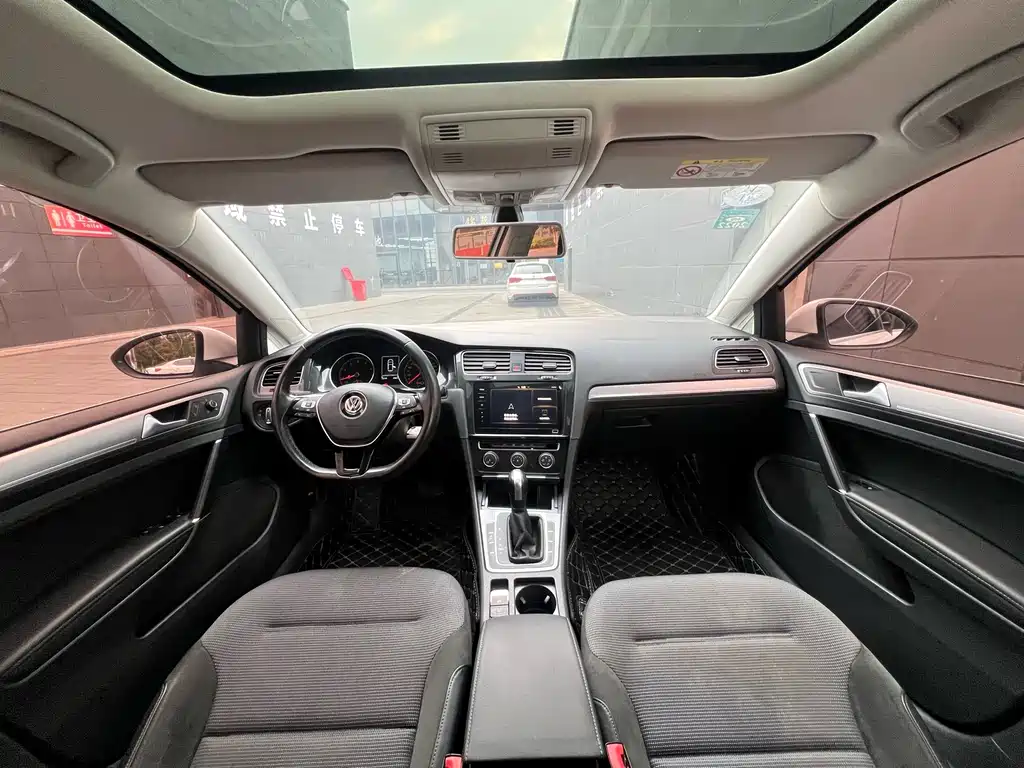 Golf 2020 280TSI DSG comfort model купить на сайте DeffCars