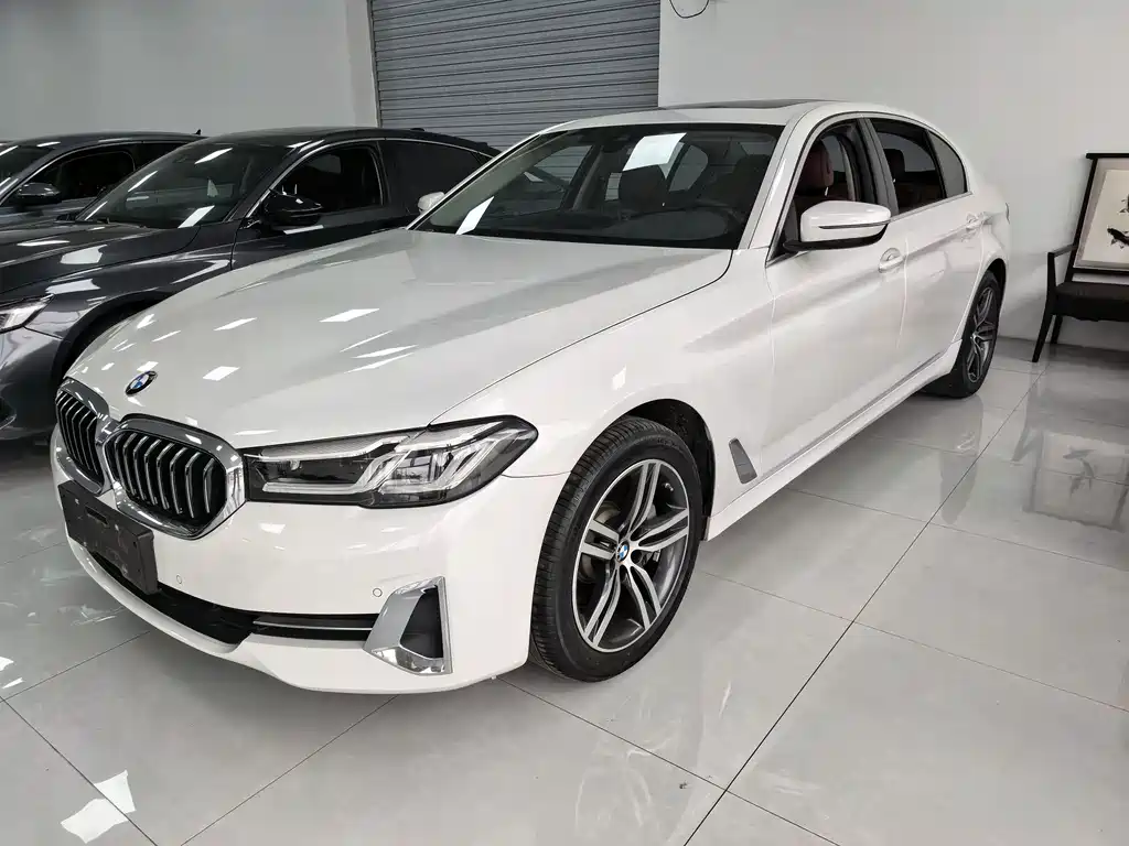 BMW 5 Series 2022 facelift 2 530Li leading model luxury package купить на сайте DeffCars